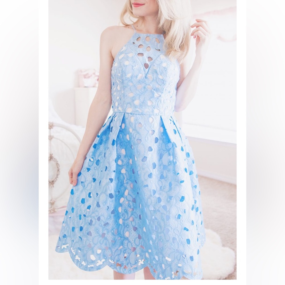 Chi Chi LONDON Carli Dress NWT - Picture 3 of 9